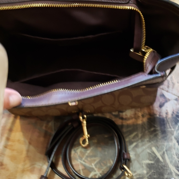 New York Coach purse - Picture 4 of 5